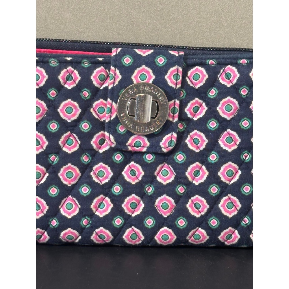 Vera Bradley Turnlock Wallet Navy Pink Green Geometric Quilted Cotton Zip Around - Picture 4 of 6
